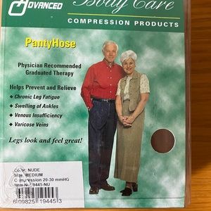 ADVANCED BODY CARE 20-30mmHG PANTYHOSE Size MEDIUM,  COLOR  NUDE